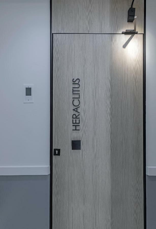 Philosofia Athens Suites Εξωτερικό φωτογραφία